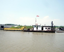 图木舒克绞吸船疏浚